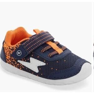 Stride Rite Soft Motion Zips Runner Sneaker Sz 4 $50 MSRP